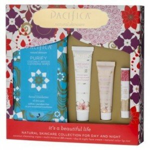 Also found a fun kit with BB Cream, Lip color and the wipes!